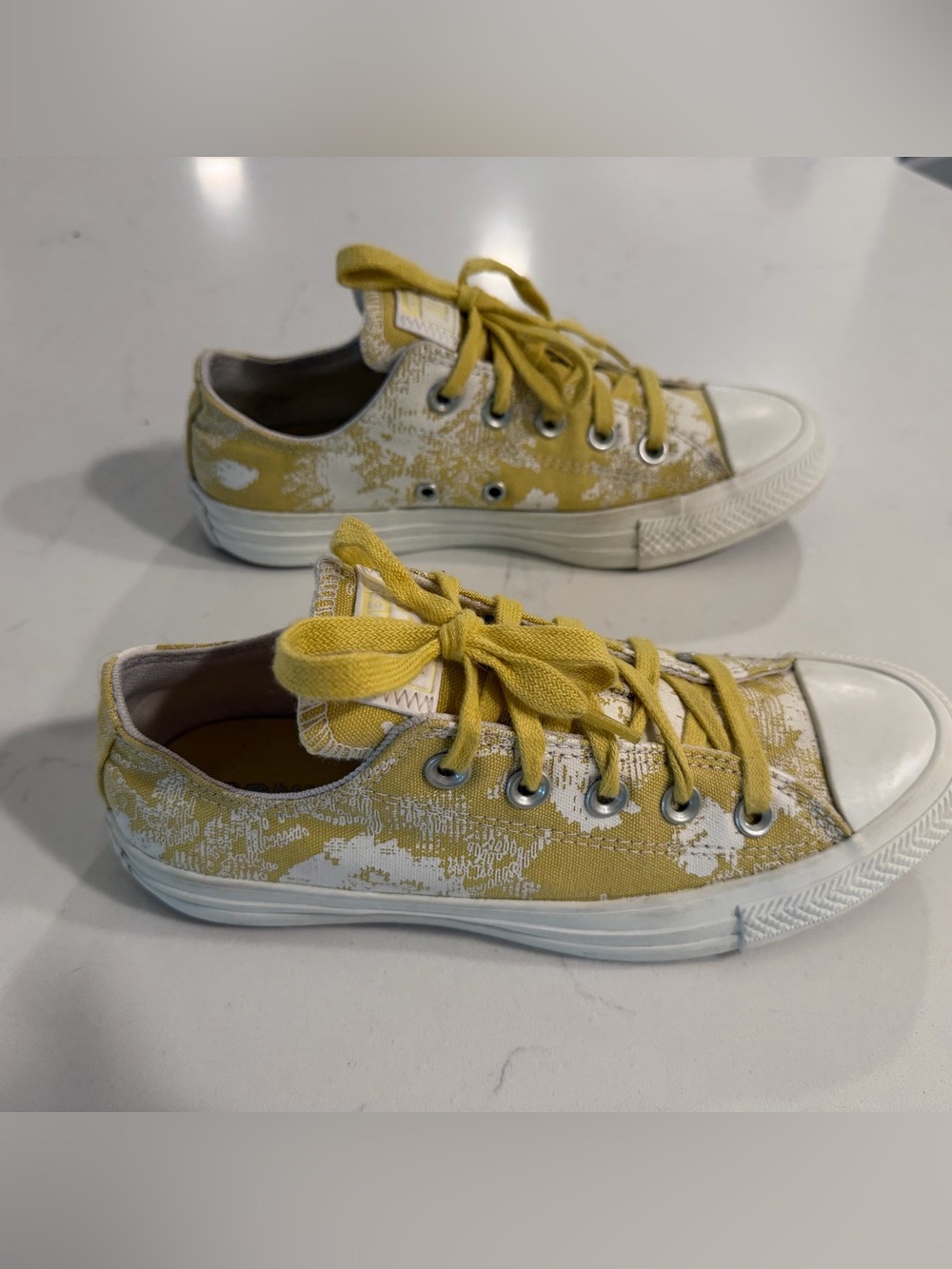 Converse Yellow and White Low-Top Canvas Sneakers- GUC - Picture 3 of 7